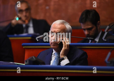 Foto LaPresse/Giordan Ambrico11/03/2019, Torino (Italia) cronaca Consiglio comunaleNella foto: Osvaldo NapoliPhoto LaPresse/Giordan Ambrico Marzo 11, 2019 , Torino (Italia) newstown councilIn il pic: Osvaldo Napoli Foto Stock