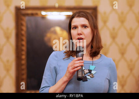 Londra, Regno Unito. Undicesimo Mar, 2019. Gruppo del Partito europeo dei liberali democratici donne Internazionale ha celebrato la Giornata della donna al Lady Violet Bonham-Carter camera presso il liberale Nazionale Club. Erano presenti il Caroline Pidgeon, la Baronessa Lynne Featherstone, Siobhan Benita, Lucia Moran, Anood Al-Samerai, Jo Swinton. Credito: Peter Hogan/Alamy Live News Foto Stock