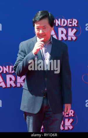 Westwood, CA, Stati Uniti d'America. Decimo Mar, 2019. LOS ANGELES - MAR 10: Ken Jeong al Wonder Park Premiere presso il Villaggio teatro di Marzo 10, 2019 a Westwood, CA Credito: Kay Blake/ZUMA filo/Alamy Live News Foto Stock