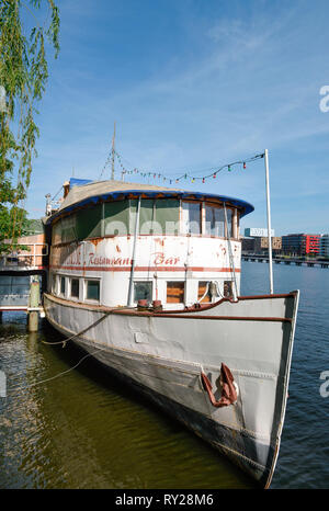 MS Partyschiff Hoppetosse, Eichenstrasse, Treptow, Berlino, Deutschland Foto Stock