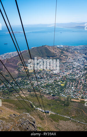 La vista dalla Table Mountain e Cape Town, Sud Africa Foto Stock