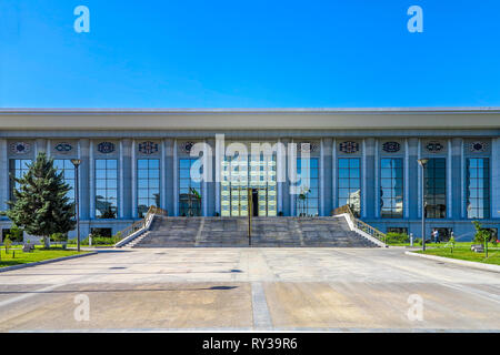 Ashgabat turkmeno tappeto Nazionale Museo ingresso frontale vista di Gate Foto Stock