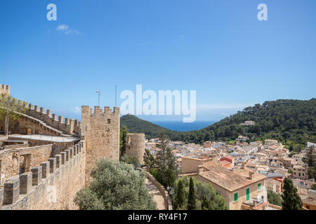 Panorama verso il Mediterraneo da Castell de Capdepera, Maiorca (Mallorca), isole Baleari, Spagna Foto Stock