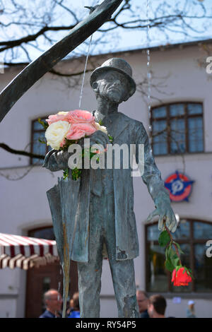 Karl-Valentin-Brunnen, Viktualienmakt, Monaco di Baviera, Deutschland Foto Stock