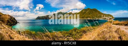 Dominica, vista panoramica di Scotts Capo Bay dalla penisola Cachacrou Foto Stock