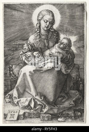 La Vergine con il bambino Swaddled, 1520. Albrecht Dürer (Tedesco, 1471-1528). L'incisione; platemark: 14,2 x 9,6 cm (5 9/16 x 3 3/4 in Foto Stock