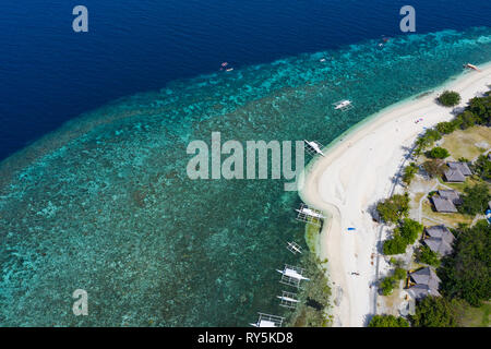 Veduta aerea dell'Isola di Balicasag, Bohol, Filippine Foto Stock