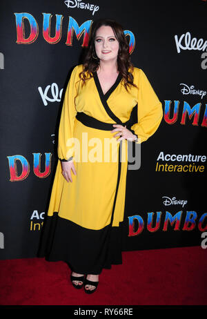 Hollywood, Stati Uniti d'America. Undicesimo Mar, 2019. HOLLYWOOD, CA - MARZO 11: attrice Lauren Ash assiste Disney's 'Dumbone' Premiere su Marzo 11, 2019 a El Capitan Theater di Hollywood, in California. Credito: Barry re/Alamy Live News Foto Stock