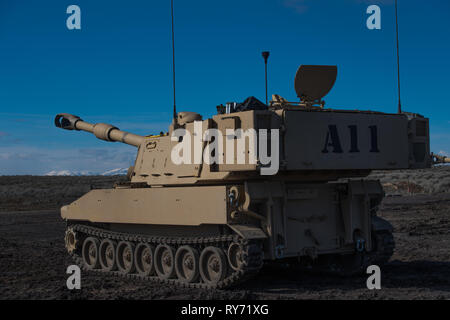 Campo 148th Reggimento di Artiglieria del 116Brigata di cavalleria contro la squadra, conduce il campo Società gunnery artiglieria Mar. 4, 2019, il frutteto Combat Training Center. Questo è l'ultimo evento di formazione prima dell'Idaho esercito Guardia nazionale svolge la propria attività di formazione nazionale di rotazione centrale. Foto Stock