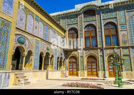 Tehran Golestan Palace Salam Reception Hall e bordo Khalvat-e Karim Khani Nook Outdoor View Point Foto Stock