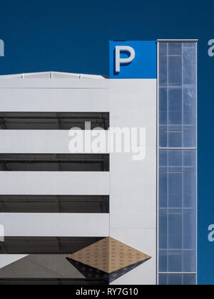 Un moderno multipiano parcheggio auto edificio a Christchurch Nuova Zelanda Foto Stock