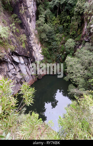 Il Monte Hypipamee cratere, a sud-est di Herberton sull'Altopiano Atherton nell estremo Nord Queensland, Australia Foto Stock