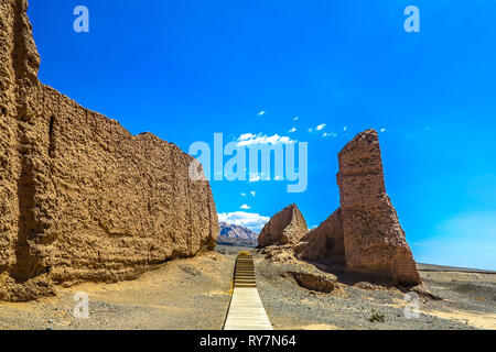 Kuche Subash rovine buddista mozzafiato del paesaggio pittoresco punto di vista Foto Stock