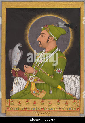 Ritratto postumo del imperatore Mughal Muhammad Shah (regnò 1719-1748) tenendo un falco, 1764. Muhammad Rizavi Hindi (indiano, attivo mid-1700s). Acquerello opaco, inchiostro e oro su carta (recto); pagina: 28 x 23,8 cm (11 x 9 3/8 in Foto Stock