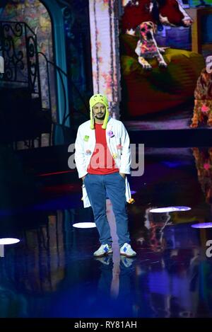 Napoli, Italia. Undicesimo Mar, 2019. Mino Abbacuccio durante il secondo episodio della serie 'Made in Sud" su Rai 2 live dall' Auditorium Rai di Napoli. Credito: Paola Visone/Pacific Press/Alamy Live News Foto Stock