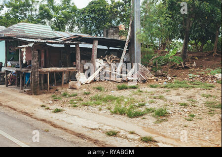 Caraibi classica casa in legno. Repubblica Dominicana. Coloratissima Casa dei Caraibi. Casa di botte nella Repubblica dominicana, Foto Stock