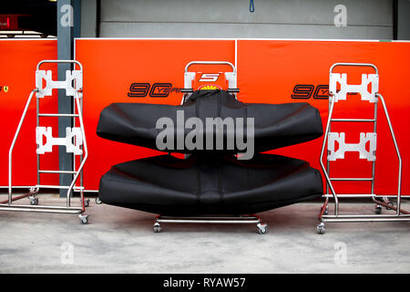 Melbourne, Australia. 13 Mar, 2019. Motorsports: FIA Formula One World Championship 2019, il Gran Premio d'Australia, Garage della Scuderia Ferrari missione vagli Credito: dpa/Alamy Live News Foto Stock