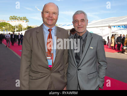 Cannes, Francia - 13 Marzo 2019: MIPIM - leader mondiale nel settore del mercato immobiliare. Apertura del Padiglione Tedesco con Wolfgang Thoran, Ambasciatore di Germania a Marsiglia e architetto prof. Ralf Niebergall (r) | utilizzo in tutto il mondo Foto Stock