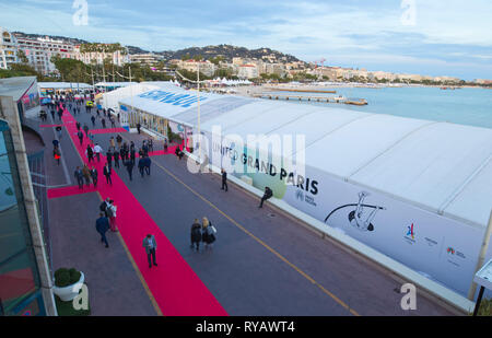 Cannes, Francia. 13 Mar, 2019. Cannes, Francia - 13 Marzo 2019: MIPIM - leader mondiale nel settore del mercato immobiliare, atmosfera, Fiera, Fachmesse, Congres Kongress | Utilizzo di credito in tutto il mondo: dpa/Alamy Live News Foto Stock