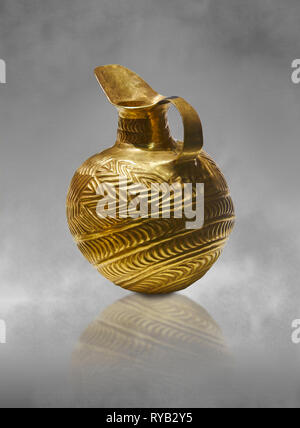 Età del Bronzo Hattian pallone d'oro da grave K, eventualmente un età del bronzo tomba reale (2500 BC 2250 BC) - Alacahoyuk - Museo della Civiltà anatolica, un Foto Stock
