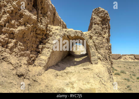 Karakalpakstan Ayaz Kala fortezza rovine mozzafiato del paesaggio pittoresco Viewpoint Foto Stock