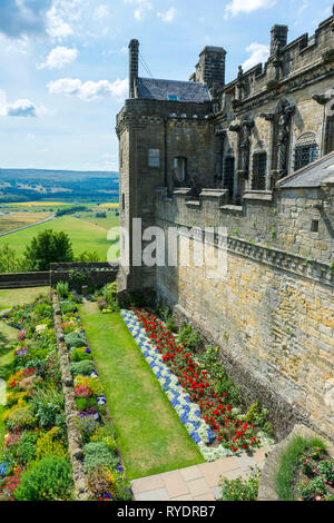 Il palazzo e il Queen Anne giardino, il Castello di Stirling, Stirlingshire, Scotland, Regno Unito Foto Stock