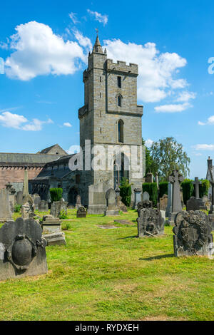 La Chiesa del Santo Rude dal vecchio cimitero comunale, Stirling, Stirlingshire, Scotland, Regno Unito Foto Stock
