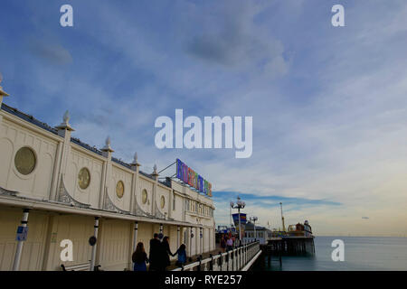 Il Brighton Pier e Brighton East Sussex, Inghilterra. Foto Stock