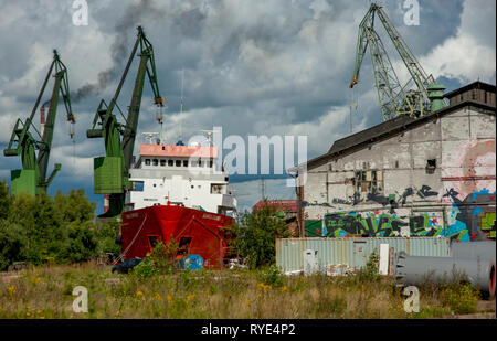 Il Cantiere di Danzica e la gru in Polonia settentrionale, Luogo di nascita della solidarietà movimento politico durante il periodo comunista in Polonia Foto Stock