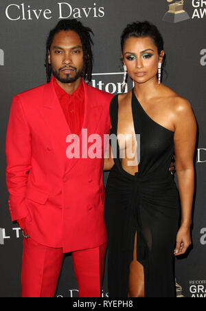 2019 Pre-GRAMMY Gala & GRAMMY salutare per le icone del settore tenutasi presso il Beverly Hilton Hotel di Beverly Hills, la California. Dotato di: Miguel, moglie Nazanin Mandi dove: Los Angeles, California, Stati Uniti quando: 09 Feb 2019 Credit: Adriana M. Barraza/WENN.com Foto Stock