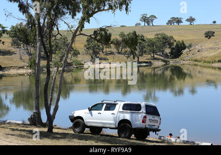 Il Lauriston serbatoio, Kyneton, Victoria, Australia, fornisce la maggior parte delle acque per la zona. Un luogo famoso per la pesca, avente un picnic o barbecue. Foto Stock