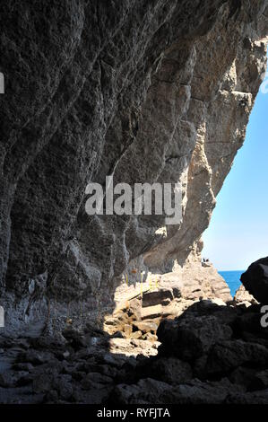 Grotta Golitsyn, il percorso del principe Golitsyn, Novyi SVIT/ASFI , costa del Mar Nero, Crimea, Ucraina Foto Stock