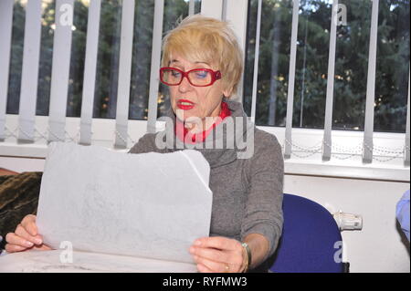 Niesky Germania - febbraio 24, 2019: Monika Ehrhardt-Lakomy, vedova di Reinhard Lakomy Niesky visite Foto Stock