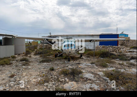 Pigeon Island nel gruppo Wallabi. Il Houtman Abrolhos isole si trovano a 60 chilometri al largo della costa di Geraldton in Australia Occidentale. Ci sono 122 pri Foto Stock