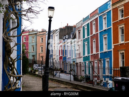 Dipinto di case a schiera nel quartiere Cliftonwood, Bristol Foto Stock