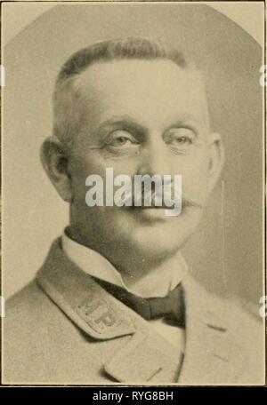 Il club Guida di Greater Boston drivingclubsofgr00linn Anno: 1914 Il club Guida di Greater Boston 47 Wflkie abbassato il quarto di miglio record per pacers, a slitta, vincendo la prima manche di gara vincente in 293-4 secondi. Miss Adbell, posseduto e guidato da Frank Burke, era il suo avversario. La molla matinées arredate sev- erale questioni di interesse racing. ( )N Giugno 3, Chief Wilkie abbassato il record della stimolazione del mezzo miglio via a 1 :u4 3-4, andando contro il tempo. Giugno 17 importanti Wellington ridotto il trotto- ting record per il mezzo miglio via a 1 :o6 1-4. e nel garantire l'onore ha vinto un Foto Stock