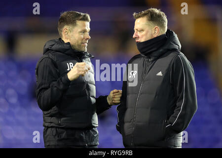 Birmingham City Il primo allenatore della squadra di James Beattie (sinistra) e la testa di prestazioni Sean fretta del match durante il cielo di scommessa match del campionato a Sant'Andrea trilioni di Trofeo Stadium, Birmingham. Foto Stock