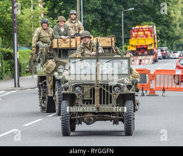 Woodhall Spa 1940 Festival - soldati americani e jeep Foto Stock