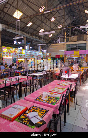 Food Hall, Central Road, Pattaya, Thailandia Foto Stock