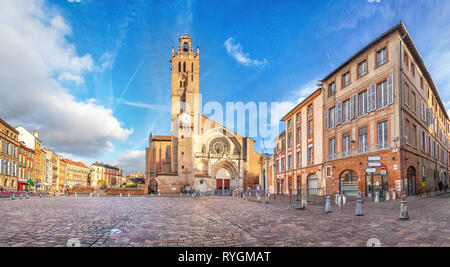 Panorama di Saint-Etienne con piazza Santo Stefano la Cattedrale di Tolosa, Francia Foto Stock