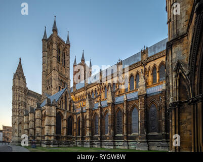 Sera estate luce sulla Cattedrale di Lincoln Foto Stock