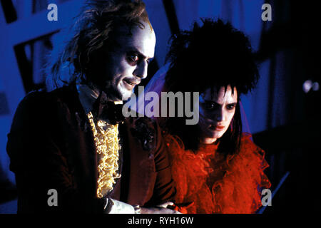 MICHAEL KEATON, Winona Ryder, BEETLEJUICE, 1988 Foto Stock