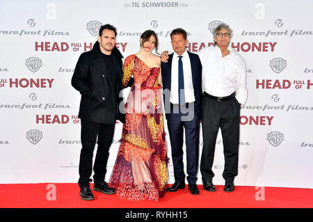 Matt Dillon, Emily Mortimer, Til Schweiger e Eric Roberts frequentando il 'testa piena di miele" premiere europeo allo Zoo Palast il 12 marzo 2019 a Berlino, Germania. Foto Stock