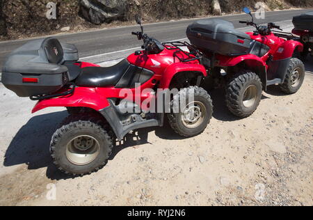 Puerto Vallarta, Messico-20 Aprile 2018: off-road ATV Gite e avventure in Puerto Vallarta che forniscono vedute panoramiche dell'oceano e la magnifica natura la Foto Stock