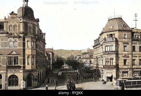 Lößnitzbahn a Radebeul, carrozze trainate da cavalli in Germania, il trasporto ferroviario in Sassonia, negozi di Radebeul, Friedensburg (Radebeul), Wettin-Haus, 1899, Landkreis Meißen, Kötzschenbroda, Moritzburger Strasse mit Strassenbahn Foto Stock