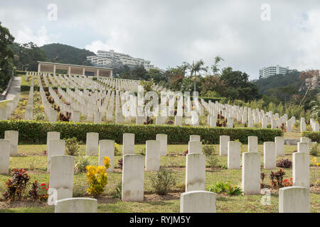 Sai Wan il Cimitero di Guerra, un cimitero militare in Chai Wan, Hong Kong, mantenuta dalla Commissione delle tombe di guerra del Commonwealth (CWGC). Foto Stock