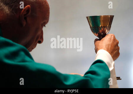 La Visitazione monastero. Roman Catholic mass. Celebrazione eucaristica. Marclaz. La Francia. Foto Stock