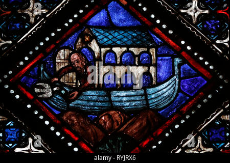 La cattedrale Nidaros. Finestra di vetro colorato. L'Arca di Noè. Trondheim. La Norvegia. Foto Stock
