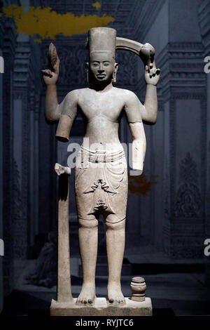 Al Museo della Civilizzazione Asiatica. Angkor. Esplorazione della Cambogia città sacra. Vishnu. Cambogia, IX secolo. In arenaria. Singapore. Foto Stock