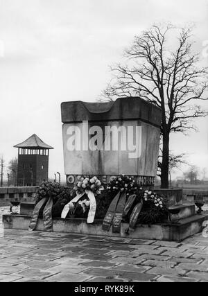 Geografia / viaggi, Polonia, Oswiecim, campo di concentramento di Auschwitz Memorial, 1964, Additional-Rights-Clearance-Info-Not-Available Foto Stock